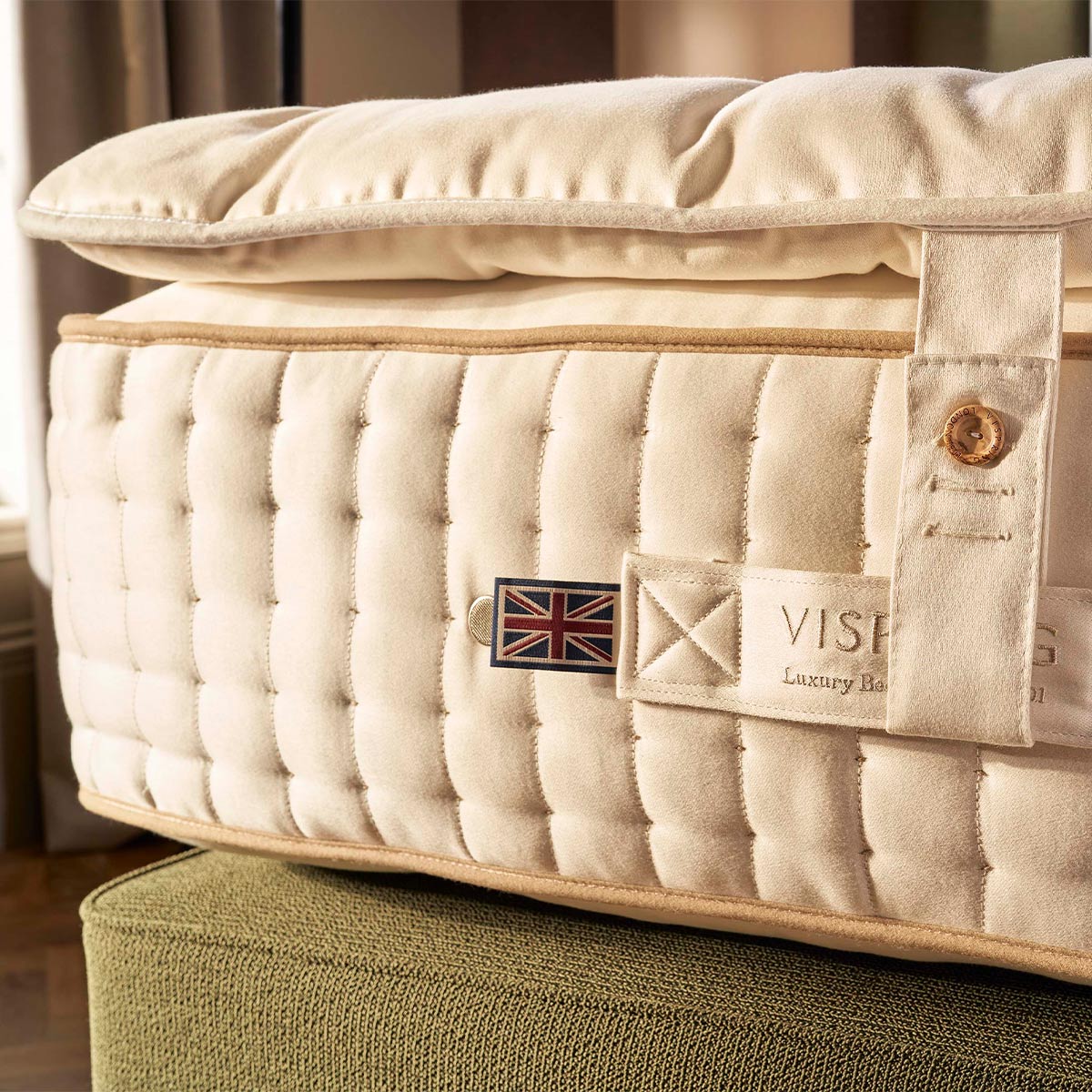 Topper Opulence
